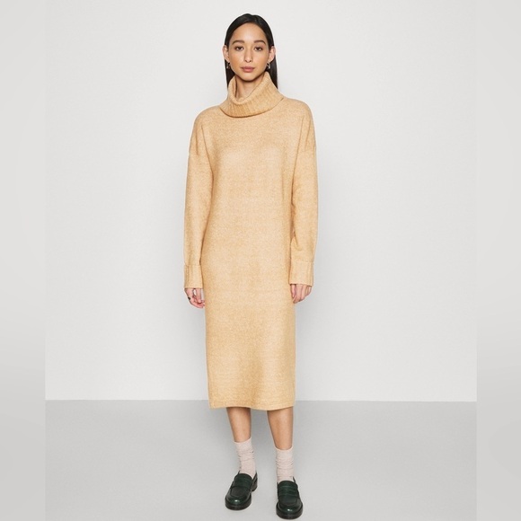 Vero Moda Cowl Neck Sweater Dress NWT Size Small - Picture 1 of 6